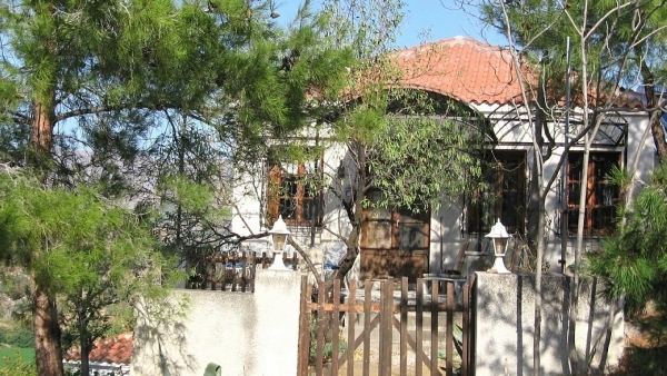 Πωλείται σπίτι στην Βίγλα Ερεσού Λέσβου.