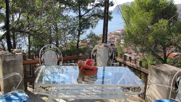 Πωλείται σπίτι στην Βίγλα Ερεσού Λέσβου.