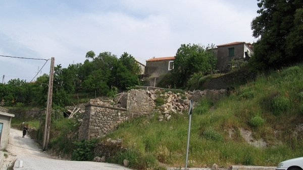 Πωλείται σπίτι στην Κλειώ Λέσβου.