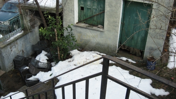 Πωλείται πέτρινη οικία στην Κλειώ Λέσβου.