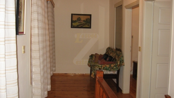 Πωλείται μονοκατοικία στον Μεσότοπο Λέσβου.