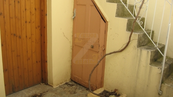 Πωλείται μονοκατοικία στον Μεσότοπο Λέσβου.