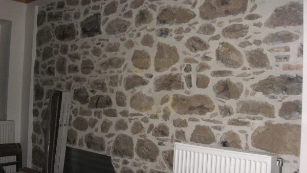 Πωλείται καινούρια πέτρινη μονοκατοικία στον Μεσότοπο Λέσβου.