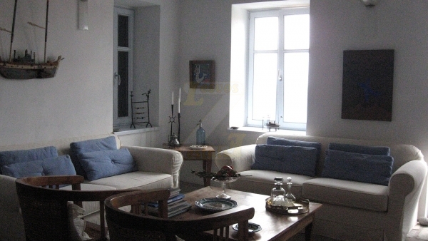 Πωλείται μονοκατοικία στην Μήθυμνα (Μόλυβο) Λέσβου.