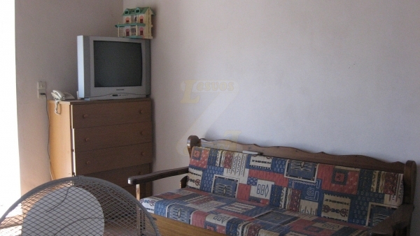 Πωλείται μονοκατοικία στο Πλωμάρι Λέσβου.