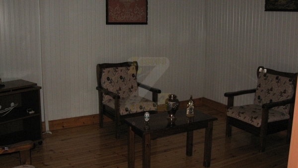 Πωλείται μονοκατοικία στο Πλωμάρι Λέσβου.