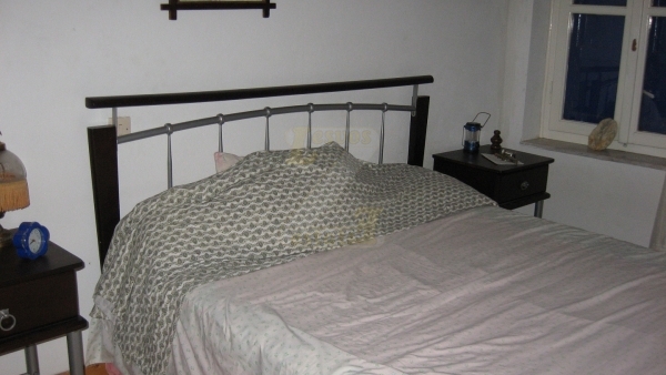 Πωλείται μονοκατοικία στο Πλωμάρι Λέσβου.