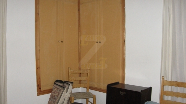 Πωλείται μονοκατοικία στο Πλωμάρι Λέσβου.