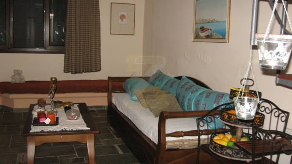 Πωλείται πέτρινη οικία στο Σίγρι Λέσβου.