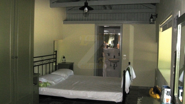 Ενοικιάζονται 4 δωμάτια για 8 άτομα στην Σκάλα Ερεσού Λέσβου.