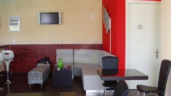 Πωλείται συγκρότημα με διαμερίσματα στην Άναξο Λέσβου.