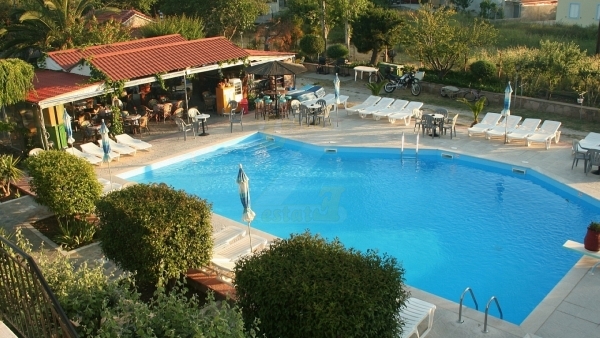 Πωλείται ξενοδοχείο στην Άναξο Λέσβου.