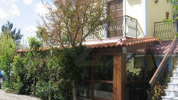 Πωλείται ξενοδοχείο στην Μήθυμνα (Μόλυβο) Λέσβου.