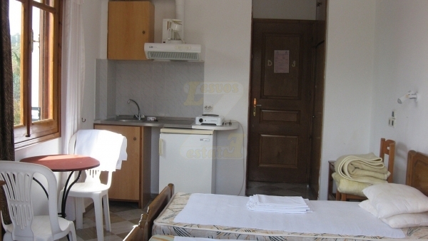 Πωλείται ξενοδοχείο στην Μήθυμνα (Μόλυβο) Λέσβου.