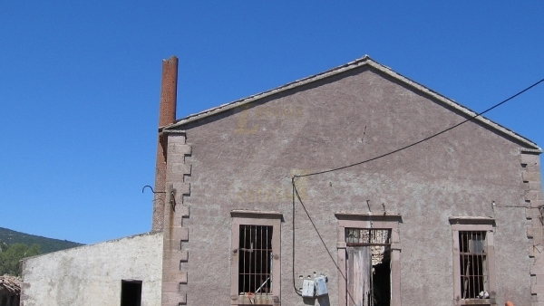 Πωλείται ελαιοτριβείο με όλο του τον εξοπλισμό, στην Κλειώ Λέσβου.