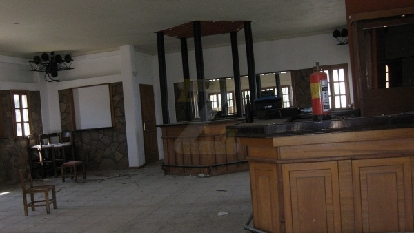 Πωλείται επαγγελματική στέγη στην Σκάλα Συκαμινέας Λέσβου.