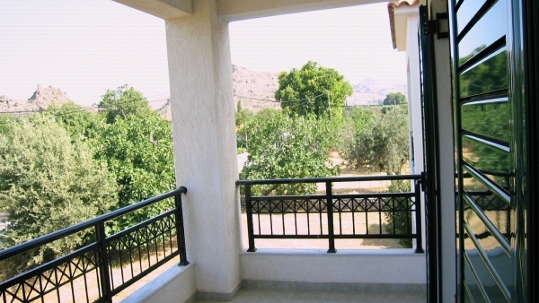 Ενοικιάζεται διαμέρισμα στην Σκάλα Ερεσού Λέσβου.