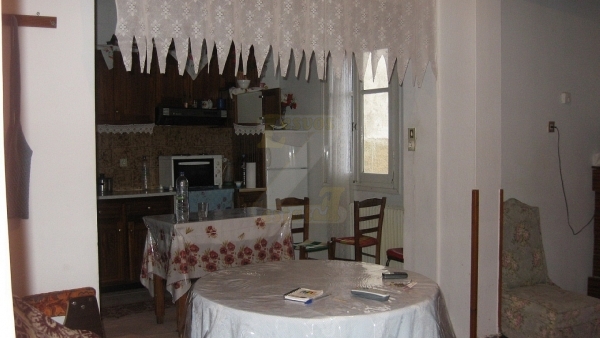 Πωλείται οικία στην Άντισσα Λέσβου.