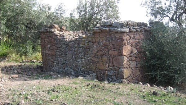 Πωλείται οικόπεδο στην Εφταλού Λέσβου.