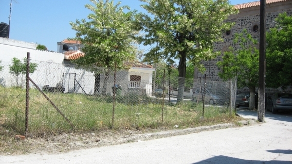 Πωλείται οικόπεδο στην Καλλονή Λέσβου.